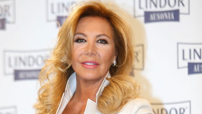 Norma Duval aislada por la gravedad de su madre